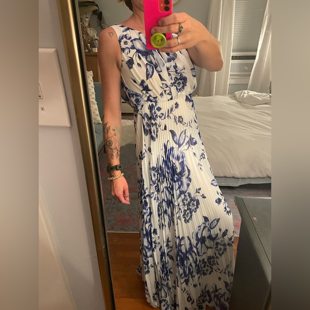 Beautiful pleated maxi EASTER / SPRING